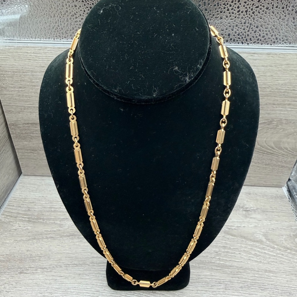 Elegant Gold‎ Tone Chain Necklace